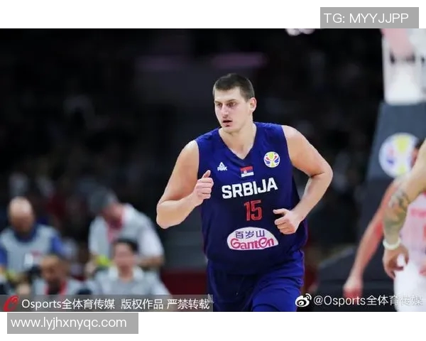 重庆篮球队在世界杯预选赛积分榜上以67分稳居第一名展现强劲实力